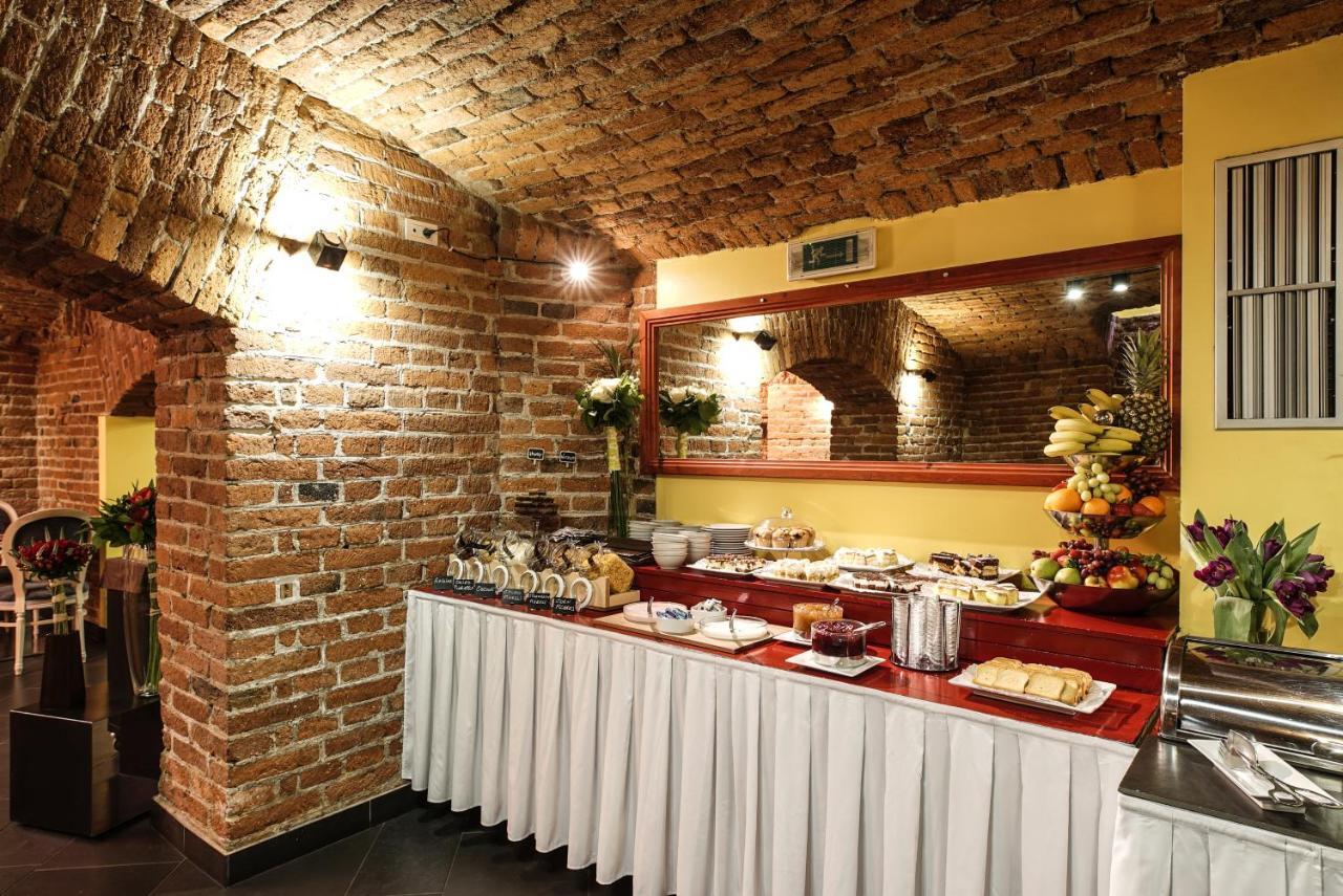 Hotel Assenzio Praha Bagian luar foto