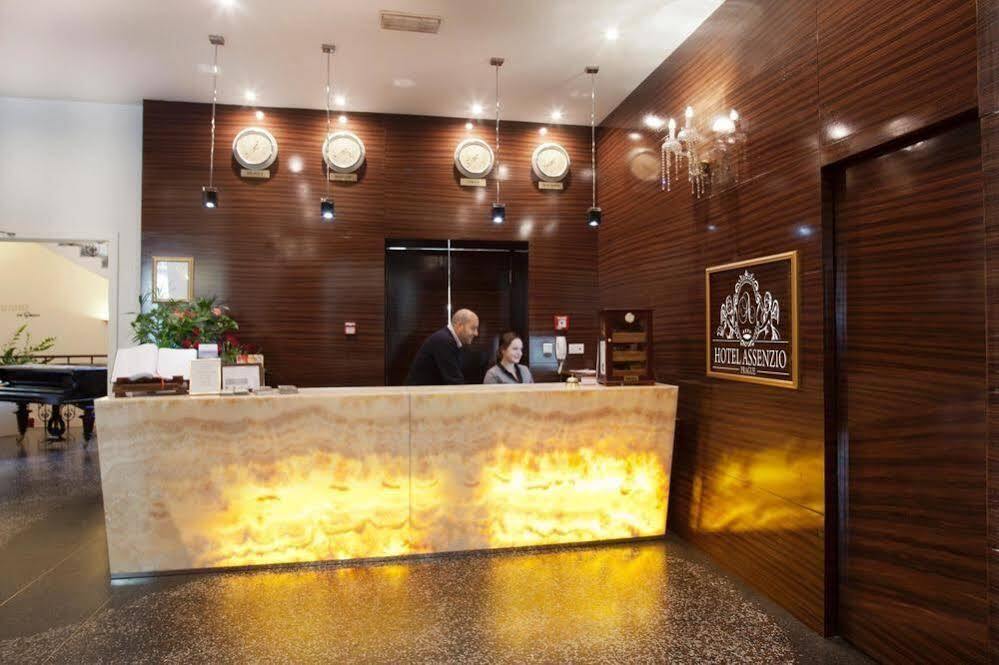 Hotel Assenzio Praha Bagian luar foto