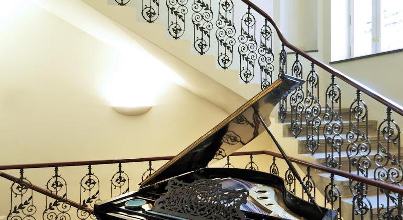 Hotel Assenzio Praha Bagian luar foto